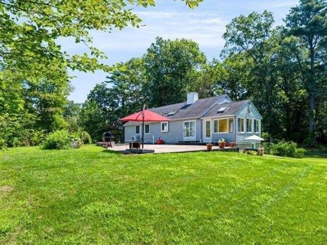 house with 4 bedroom, Topsfield MA ES105578343