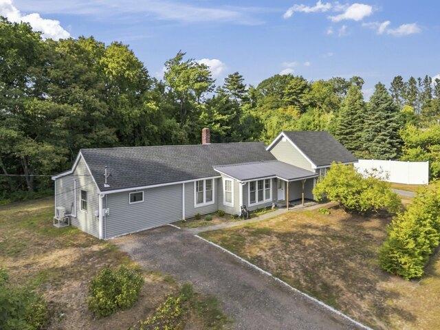 house with 4 bedroom, Topsham ME ES105801222