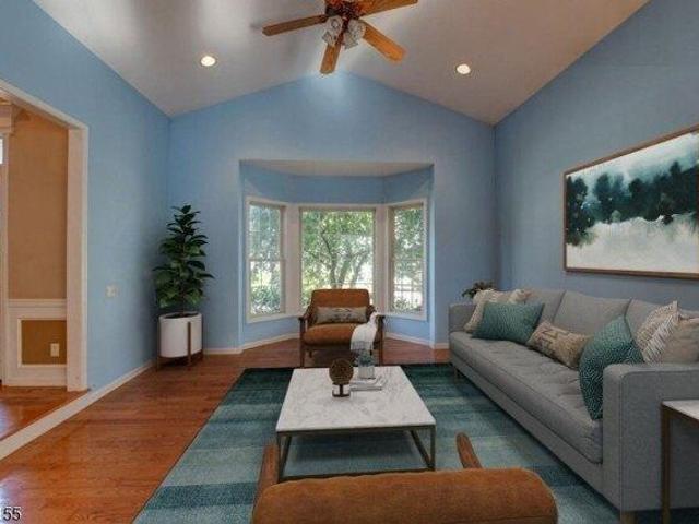 house with 4 bedroom, Totowa NJ ES105275275