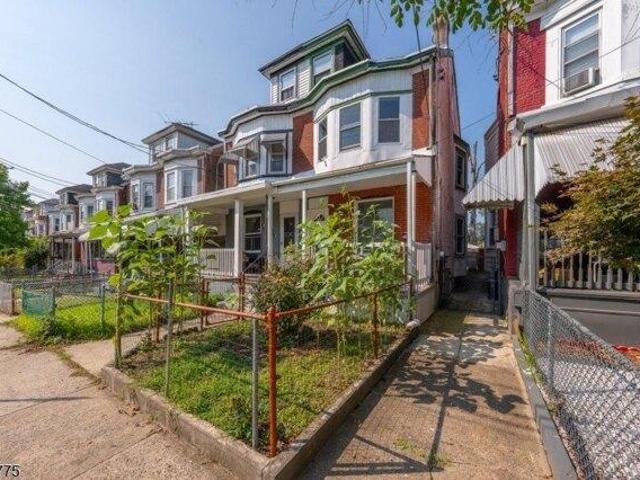 house with 4 bedroom, Trenton NJ ES105319166