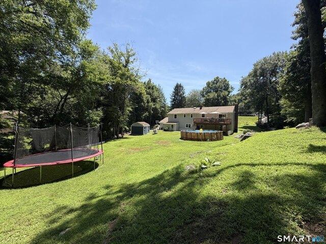 house with 4 bedroom, Trumbull CT ES105496257