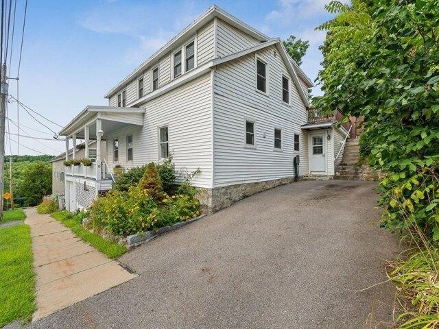 house with 4 bedroom, Vergennes VT ES105493281