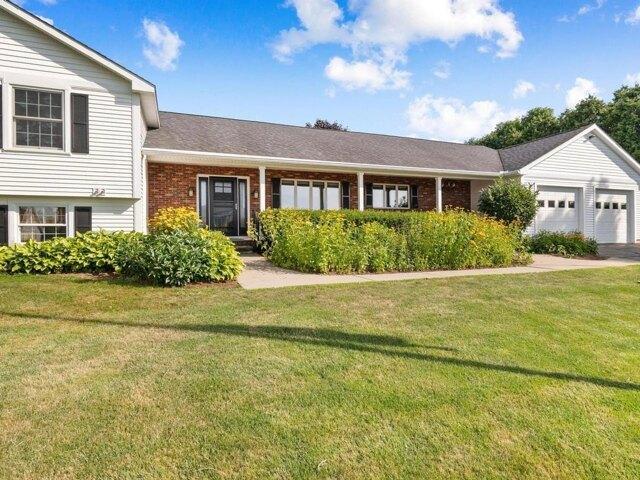 house with 4 bedroom, Vergennes VT ES105494300