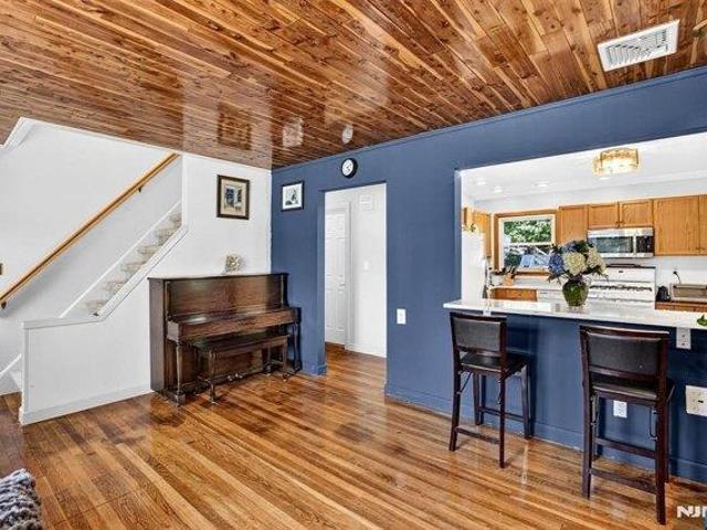 house with 4 bedroom, Wanaque NJ ES105278040