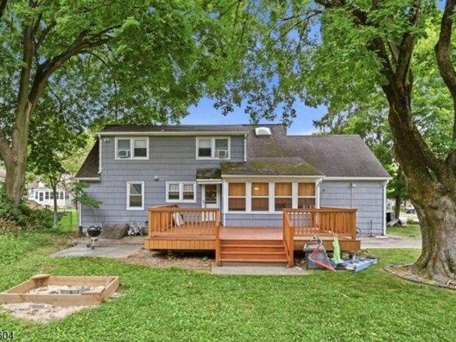 house with 4 bedroom, Wanaque NJ ES105278764