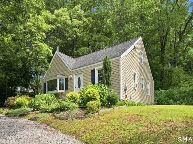 house with 4 bedroom, Wallingford CT ES105427589