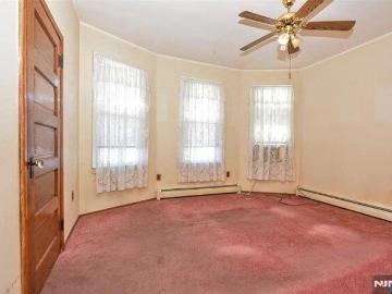 house with 4 bedroom, Wallington NJ ES103160918