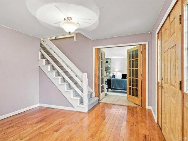 house with 4 bedroom, Warwick NY ES105293725