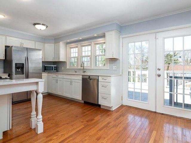 house with 4 bedroom, Warwick RI DS103443765