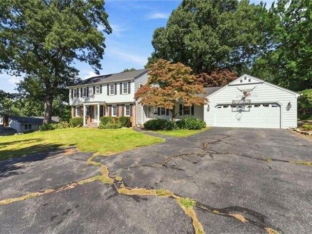 house with 4 bedroom, Warwick RI ES105426821