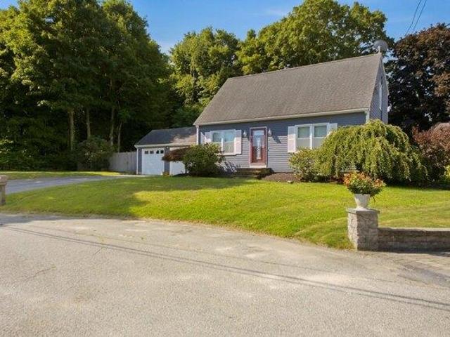 house with 4 bedroom, Warren RI ES105553299