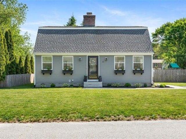 house with 4 bedroom, Warren RI ES105659008