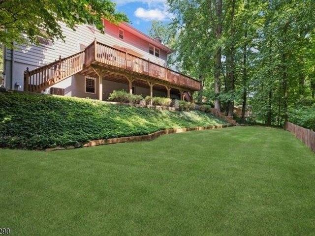 house with 4 bedroom, Watchung NJ ES105475418