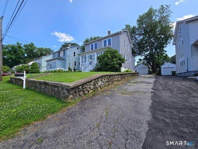 house with 4 bedroom, Waterbury CT ES105586603