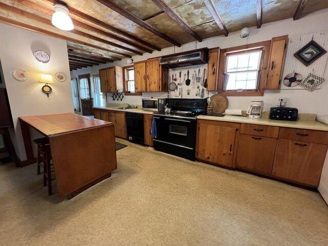 house with 4 bedroom, Waterbury VT ES105423537