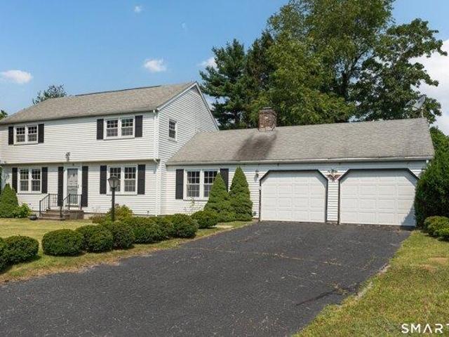 house with 4 bedroom, Waterford CT ES104898473