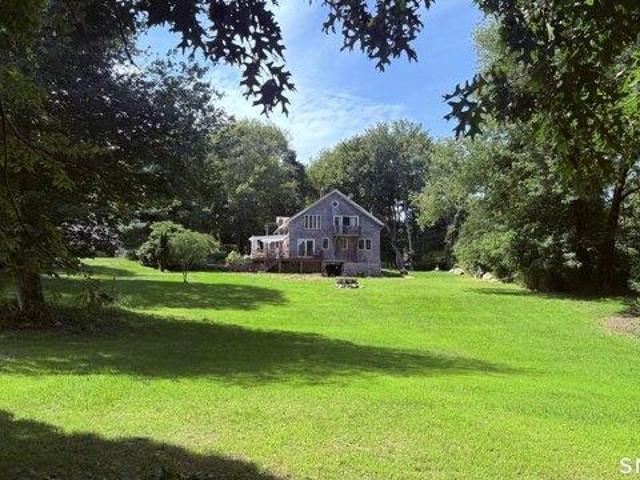 house with 4 bedroom, Waterford CT ES105400750