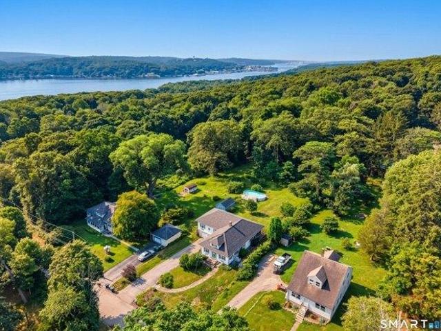 house with 4 bedroom, Waterford CT ES105710346