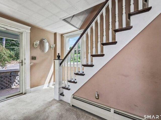 house with 4 bedroom, Watertown CT ES105426088