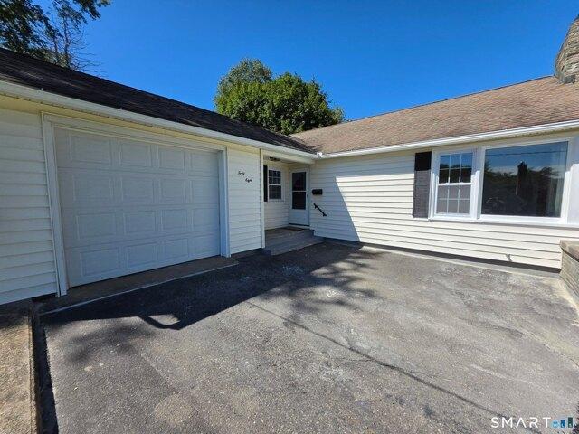 house with 4 bedroom, Watertown CT ES105476913