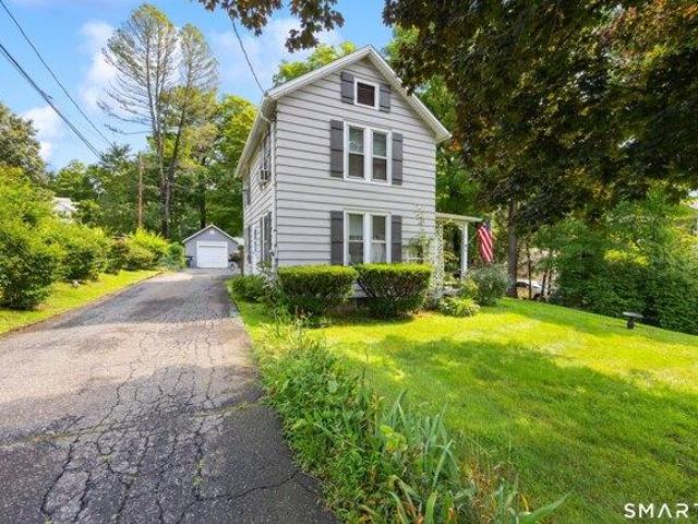 house with 4 bedroom, Watertown CT ES105548581