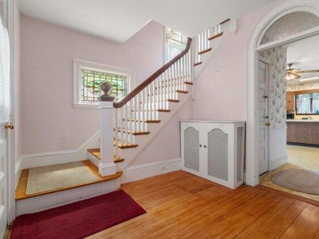 house with 4 bedroom, Watertown MA ES105418753