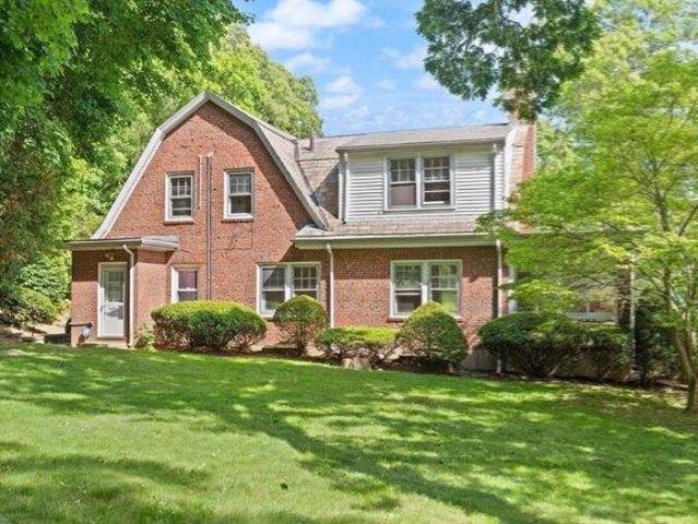 house with 4 bedroom, Watertown MA ES105629645