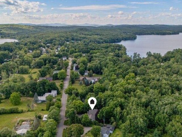 house with 4 bedroom, Wayne ME ES105723514