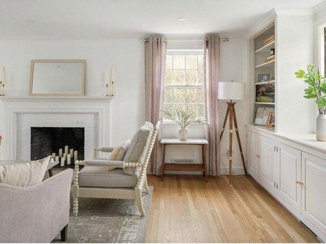 house with 4 bedroom, Wellesley MA ES105560544