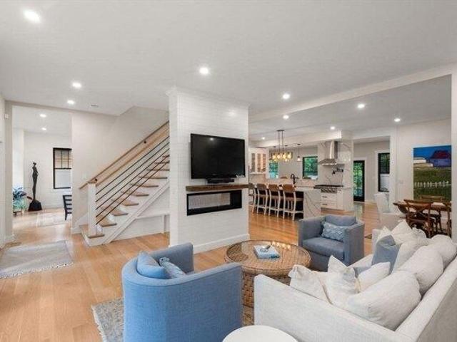 house with 4 bedroom, Wellesley MA ES105367949