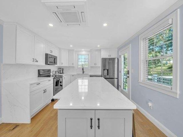 house with 4 bedroom, Wellfleet MA ES106173867