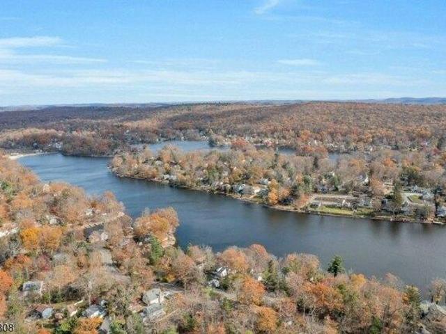 house with 4 bedroom, West Milford NJ ES103158654