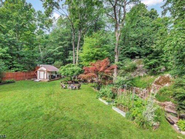 house with 4 bedroom, West Milford NJ ES105254717