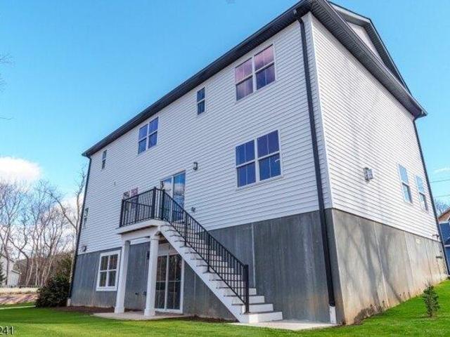 house with 4 bedroom, West Milford NJ ES105317713