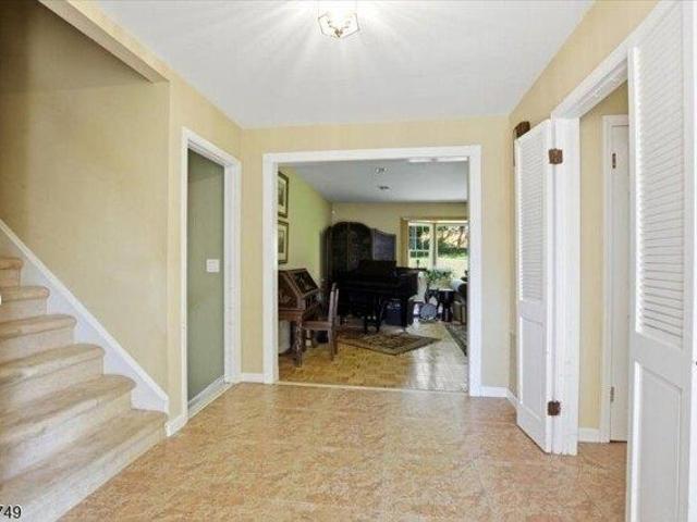house with 4 bedroom, West Orange NJ ES105442461