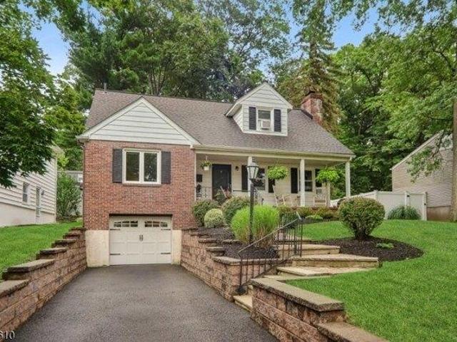 house with 4 bedroom, West Orange NJ ES105422947