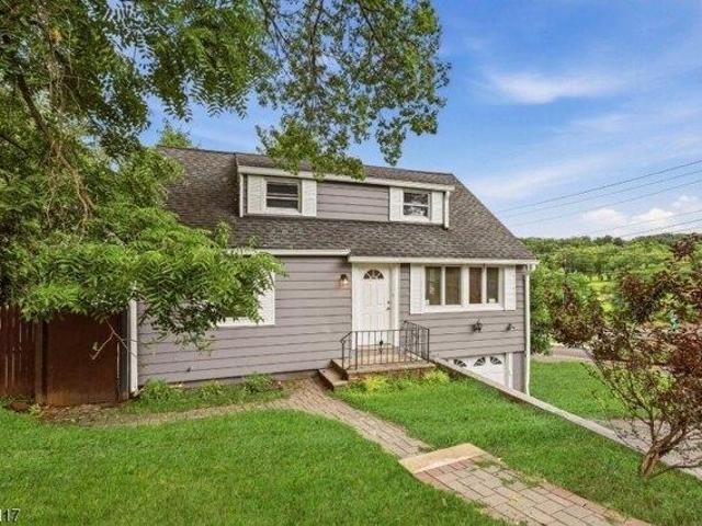 house with 4 bedroom, West Orange NJ ES105691711