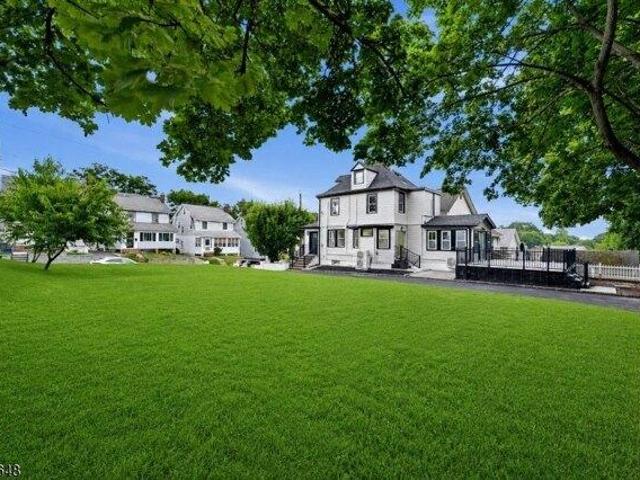 house with 4 bedroom, West Orange NJ ES105750215