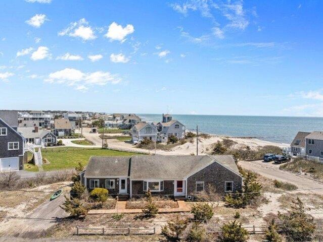 house with 4 bedroom, West Dennis MA ES105998192