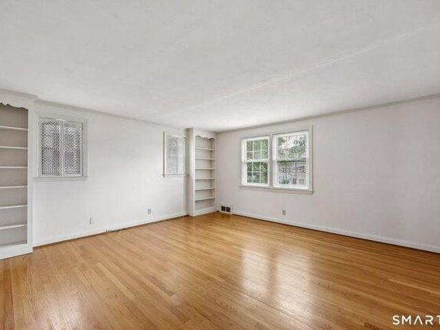house with 4 bedroom, West Hartford CT ES105494213