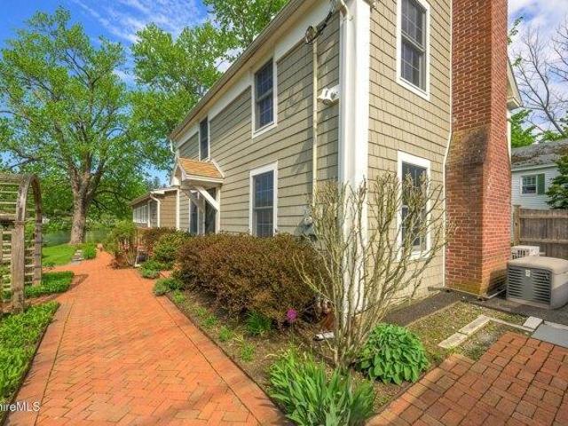 house with 4 bedroom, West Stockbridge MA ES104570876