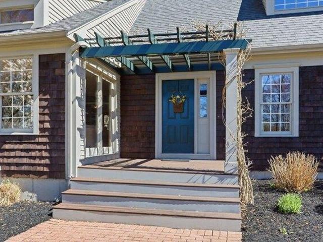house with 4 bedroom, Westborough MA ES104352723