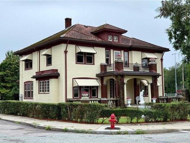 house with 4 bedroom, Westerly RI ES105476128