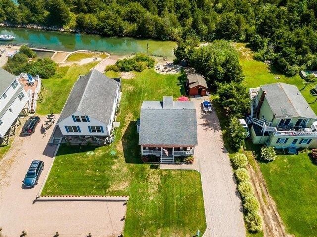 house with 4 bedroom, Westerly RI ES105661805