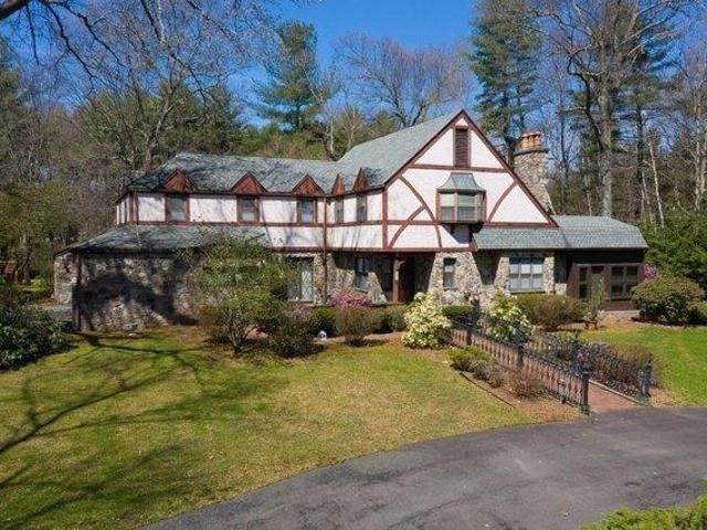 house with 4 bedroom, Westfield MA ES104649602