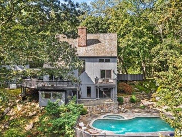 house with 4 bedroom, Weston CT ES105590623