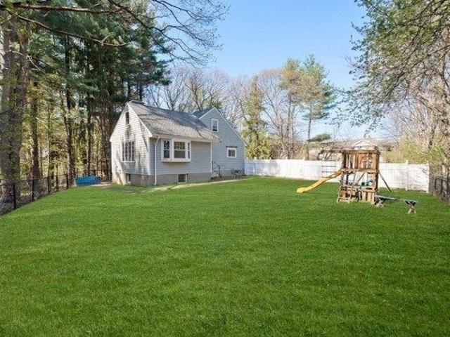 house with 4 bedroom, Weston MA ES105578025