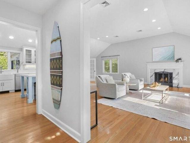 house with 4 bedroom, Westport CT ES105425583