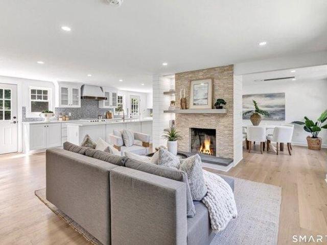 house with 4 bedroom, Westport CT ES105439488