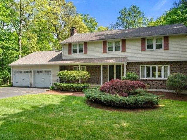 house with 4 bedroom, Westwood MA ES105478759